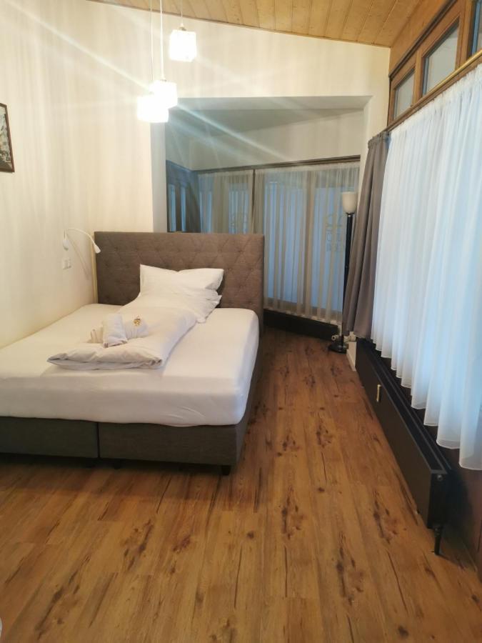 Altstadthotel Bachbraeu 바일하임인오베르바이엠 외부 사진